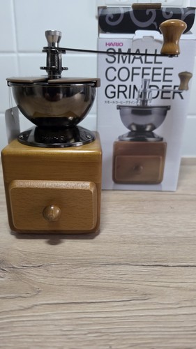 Hario manuelle kafeemühle - manuelle,